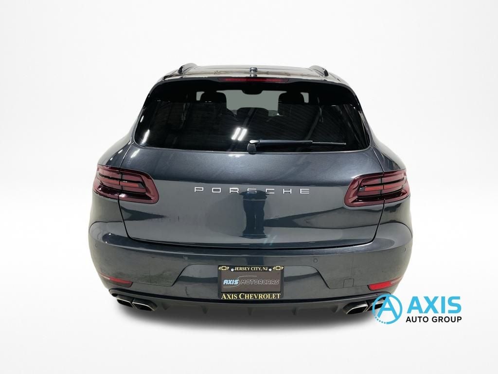 2018 Porsche Macan Turbo