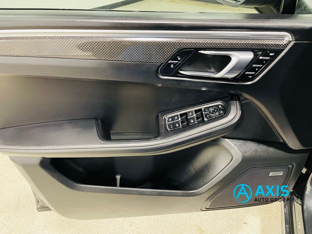 2018 Porsche Macan Turbo