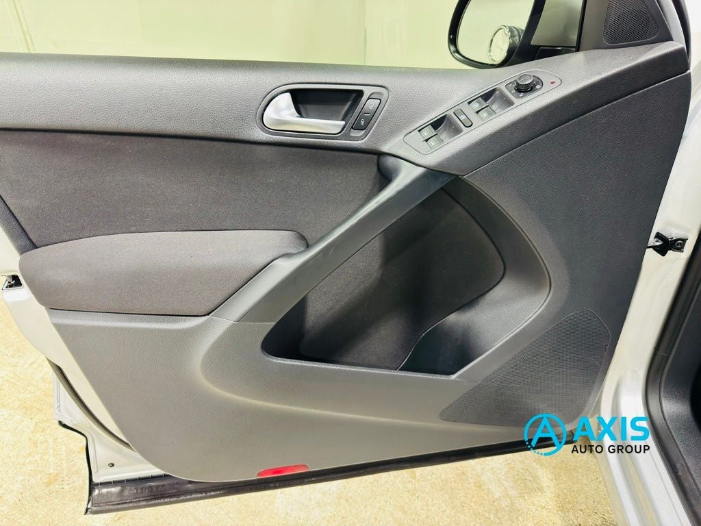 2017 Volkswagen Tiguan Limited 2.0T