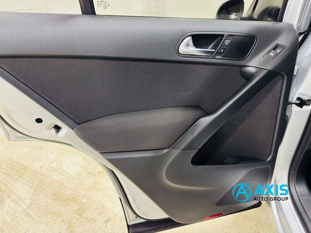 2017 Volkswagen Tiguan Limited 2.0T