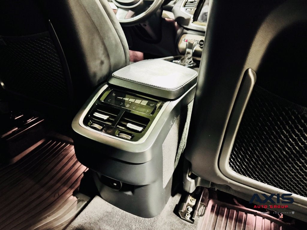 2021 Volvo XC90 T6 Inscription 6 Passenger