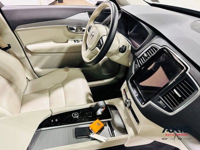 2023 Volvo XC90 B5 Core