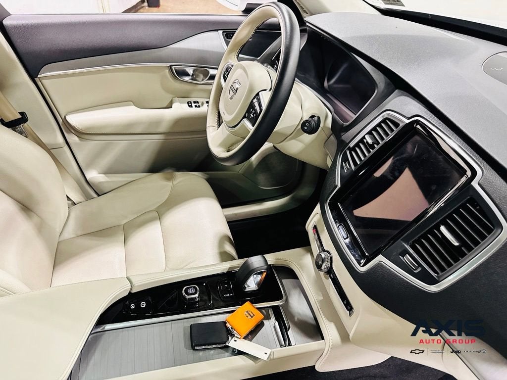 2023 Volvo XC90 B5 Core