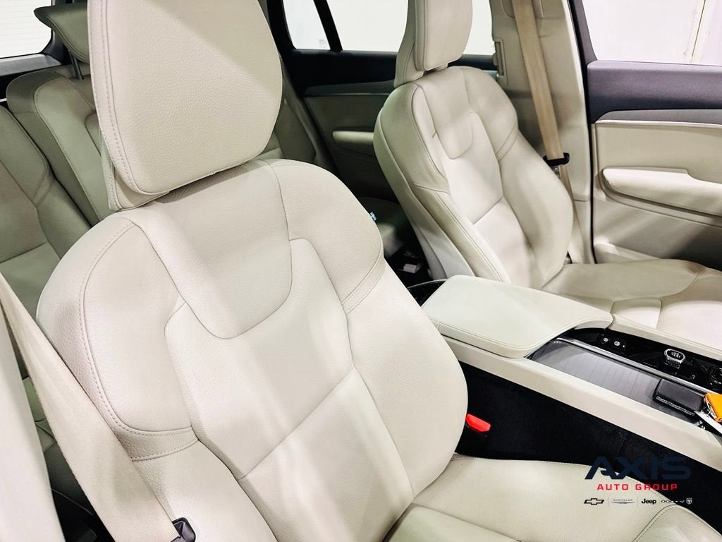 2023 Volvo XC90 B5 Core