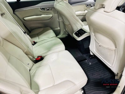 2023 Volvo XC90 B5 Core