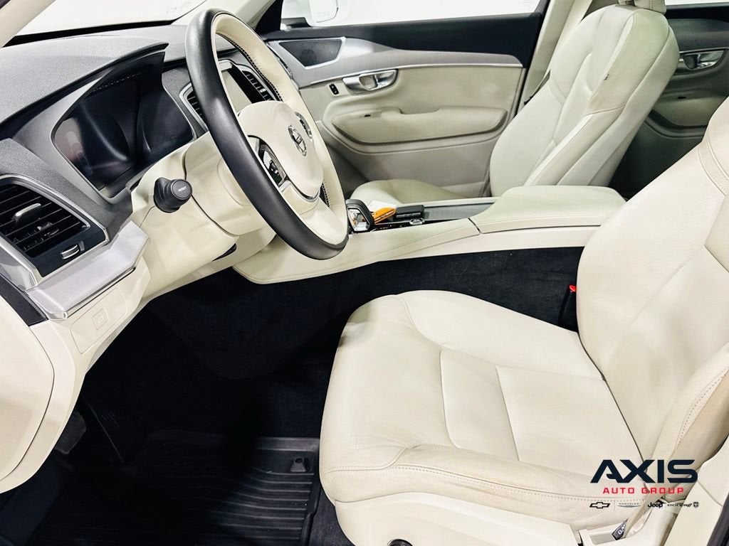 2023 Volvo XC90 B5 Core