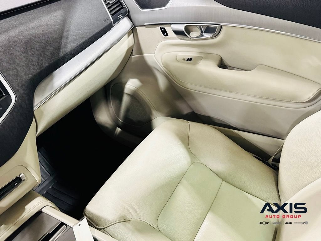 2023 Volvo XC90 B5 Core