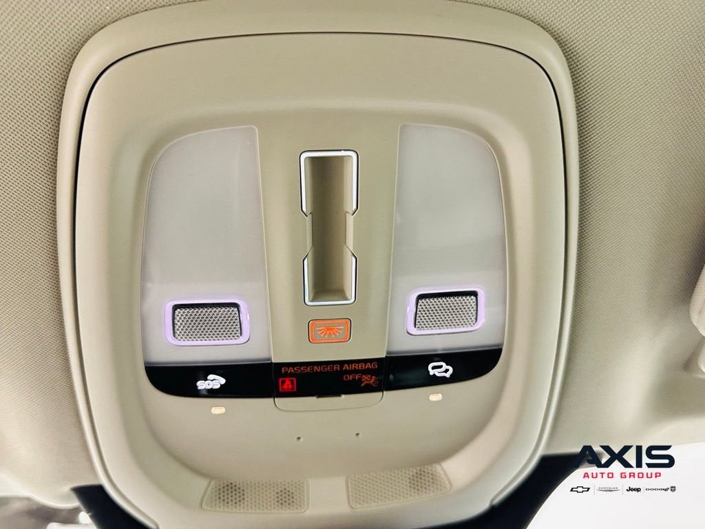 2023 Volvo XC90 B5 Core