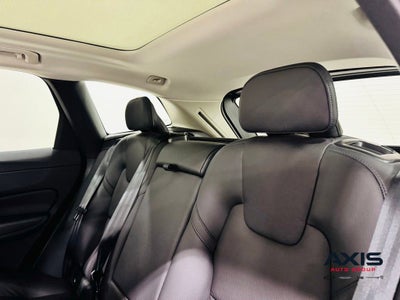 2024 Volvo XC60 Plus Dark Theme