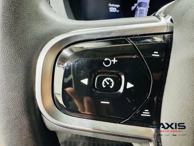 2024 Volvo XC60 Plus Dark Theme
