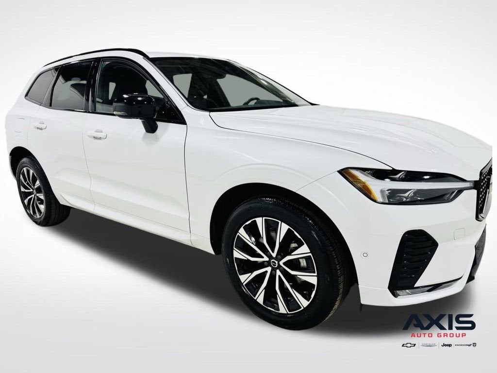 2024 Volvo XC60 Plus Dark Theme