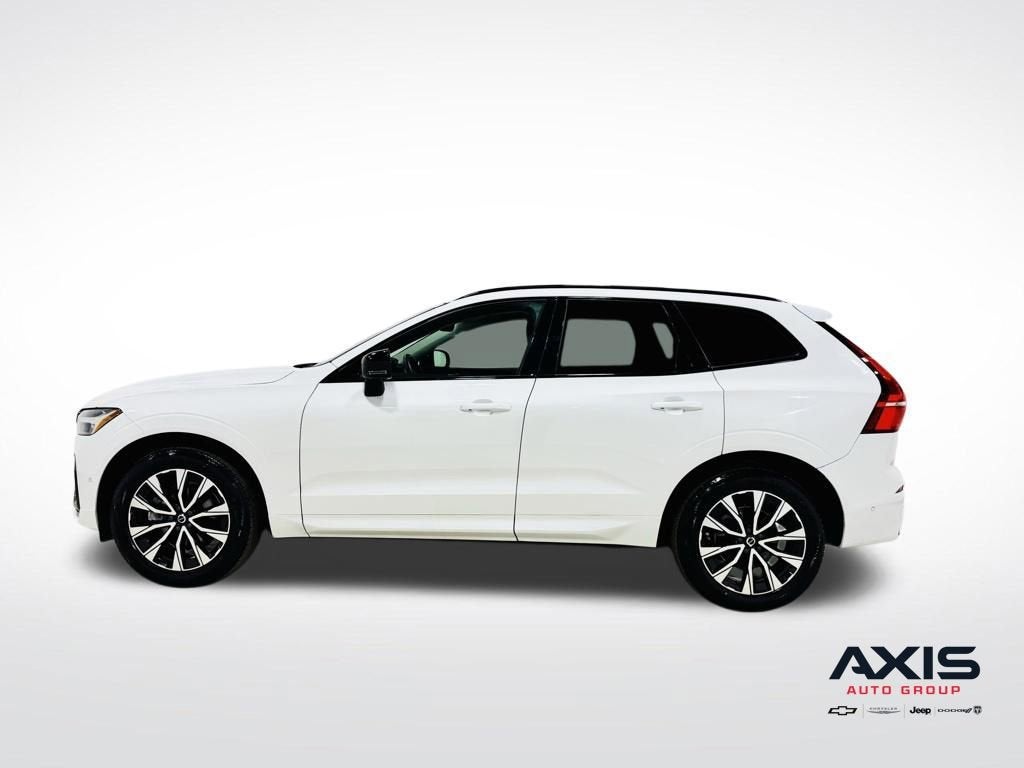 2024 Volvo XC60 Plus Dark Theme