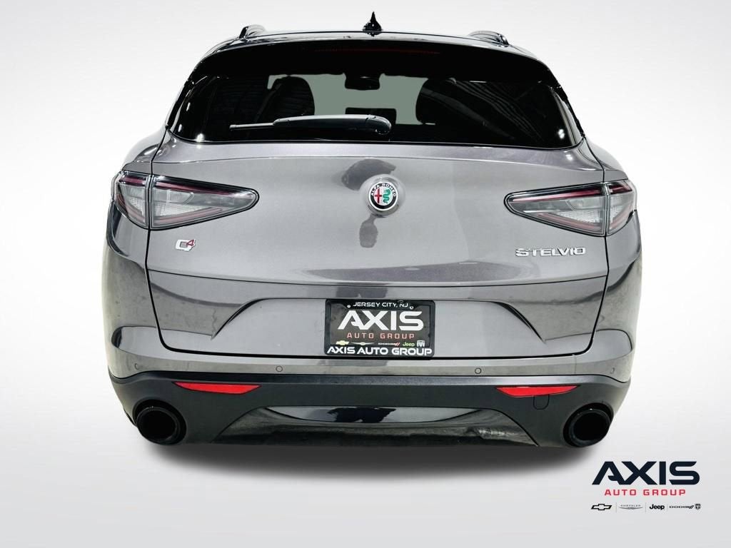2024 Alfa Romeo Stelvio Sprint