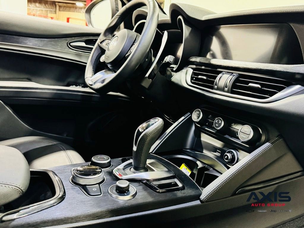 2024 Alfa Romeo Stelvio Sprint