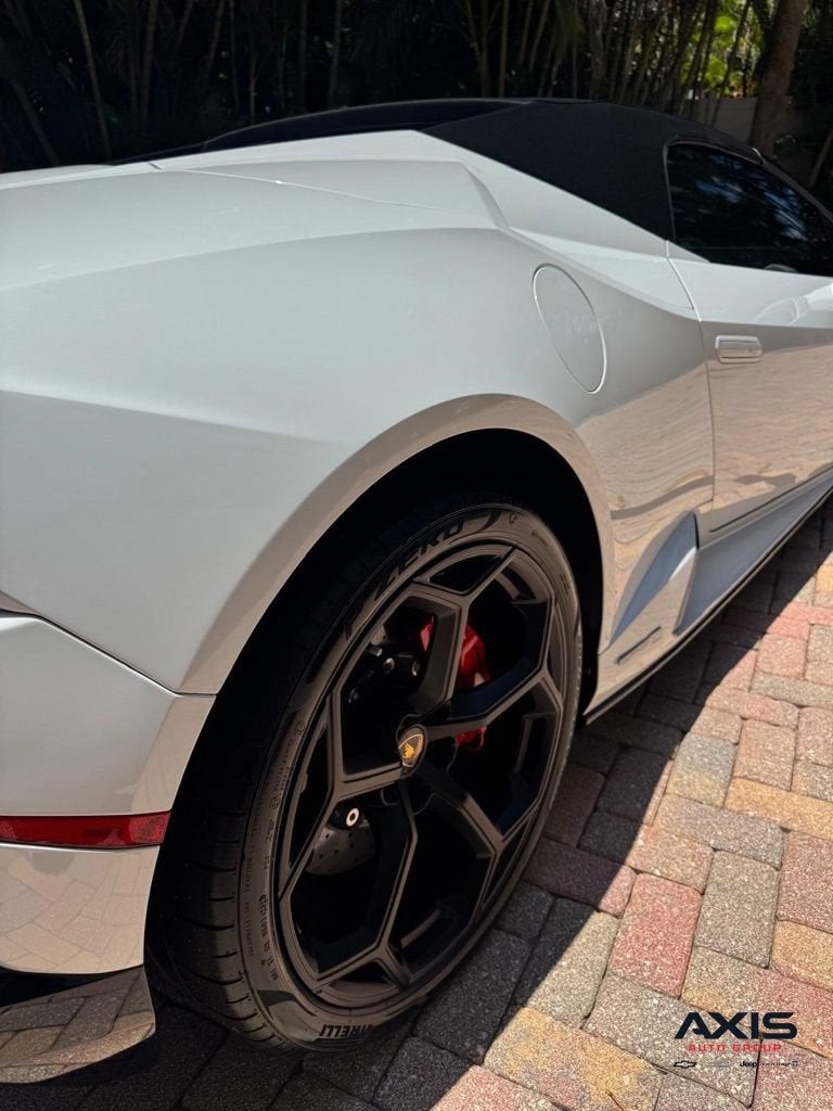 2023 Lamborghini Huracan EVO Spyder RWD